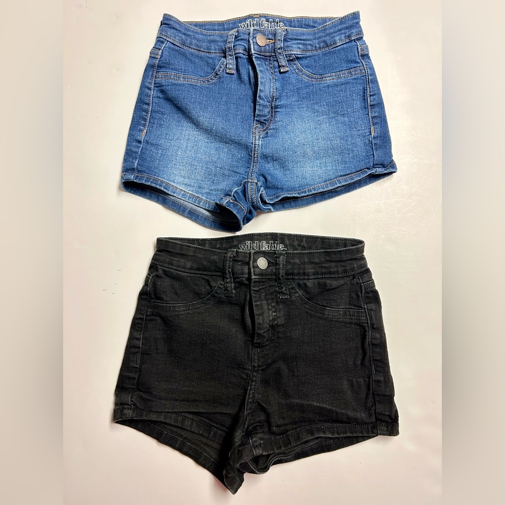 Women’s wild fable jean short lot